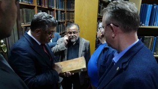 Zeytinoğlu Yazma Eser Kütüphanesindeki kitaplar dijital ortamda