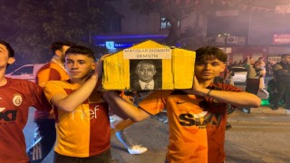 Zonguldakta meşaleler geceyi aydınlattı
