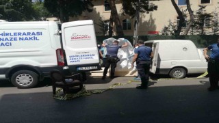 10 yıldır yaşadığı aracın içerisinde hayatını kaybetti