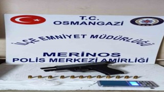 11 yıl 8 ay kesinleşmiş hapis cezası olan şüpheli, uyuşturucu partisinde yakalandı