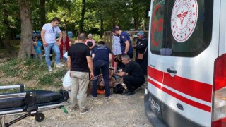 2 otomobil kafa kafaya çarpıştı: 2 yaralı