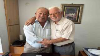 30 yıllık başkan görevi bıraktı