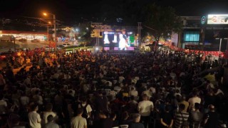 A Milli Futbol Takımı Almanyada, Bursalılar meydanlarda coşku yaşadı