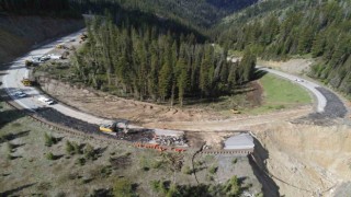 ABDde dağ geçidinde yol çöktü