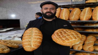 Adanada 210 gram ekmek 10 lira oldu