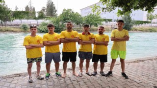 Boğulmalar artınca çareyi kendi can kurtaran ekibini kurmakta buldular