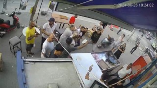 Adanada iş yerine taşlı ve sopalı saldırı