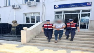 Adanada jandarma aranan 4 hükümlüyü yakaladı