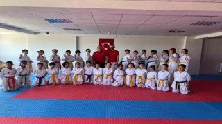 Afyonkarahisarda Karate Kuşak sınavı tamamlandı