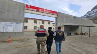 Ağrıda 103 aranan şahıs yakalandı