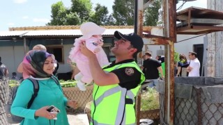 Ailelerinin bindiği araçlar için polis telsizinden şüpheli ihbarı yapıldı