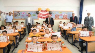 Aksarayda öğrencilerin karne heyecanı