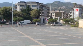 Alanyada sıcaklık araç termometresinde 50 dereceye ulaştı