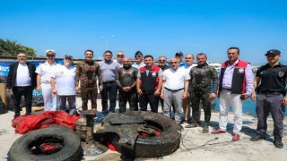 Aliağada deniz dibi temizliği yapıldı