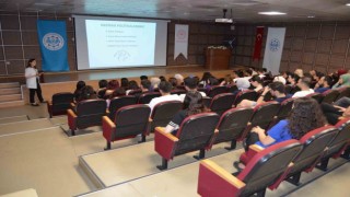ALKÜ Hastanesinde göreve yeni başlayan hemşirelere Genel Uyum Eğitimi verildi