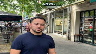 Almanyada kuyumcuya giren silahlı hırsıza Türk çalışan engeli