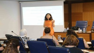 ALTSOda kadın girişimcilere dijital pazarlama anlatıldı