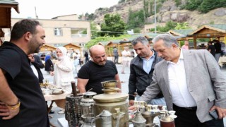 Antika Pazarı, meraklılarını ağırlamaya hazırlanıyor