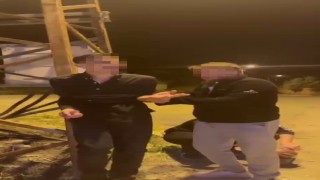 Arkadaşlarının doğum günü şakası az kalsın kör ediyordu