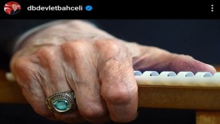 Bahçeli Yüzüğünü Paylaştı, Sosyal Medya Manasını Tartıştı
