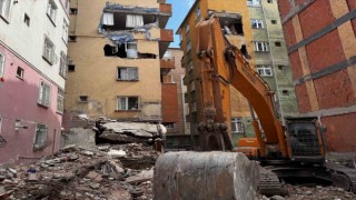 Bahçelievlerde çöken binanın deniz kumuyla yapıldığı ortaya çıktı