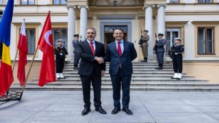 Bakan Fidan, Polonyalı mevkidaşı Sikorski ile görüştü