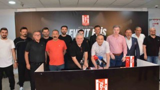 Balıkesirspor Teknik Direktör Levent Erişle sözleşme imzaladı