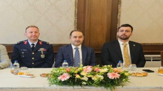 Bandırma protokolü bayramlaştı
