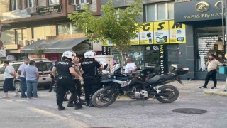 Bandırmada husumetlisinin dükkanını taşlayan şahıs tutuklandı