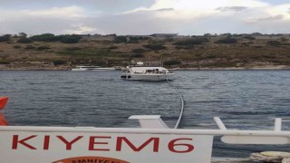 Bardakçı koyunda sürüklenen tekneyi KIYEM ekipleri kurtardı