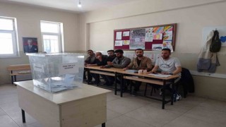 Başkalenin 4 mahallesinde muhtarlık seçimi yapıldı