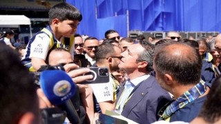 Başkan adayları Ali Koç ve Aziz Yıldırıma yoğun ilgi