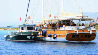 Başkan Aras; “Denizlerin korunması turizm için önemli”