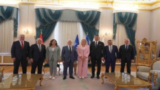 Başkan Gökhan Yüksel, Marmara Belediyeler Birliği Encümen Toplantısına katıldı