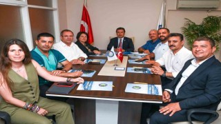 Başkan Günelin ücretsiz şezlong ve şemsiye hizmeti diğer kıyı belediyelerine örnek olacak