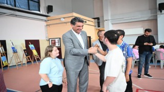 Başkan kocaman, özel çocukların hayır panayırında