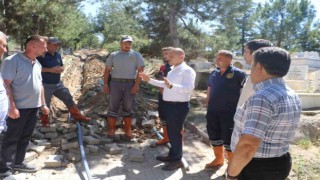 Başkan Önal: Yuva Mezarlığında su hatlarını yeniliyoruz