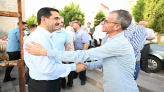 Başkan Taşkın, bayram namazı sonrası vatandaşlarla bayramlaştı