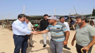 Başkan Yıldız, kurban satış alanlarını ziyaret etti