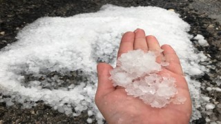 Bayburtta fındık büyüklüğünde dolu yağdı