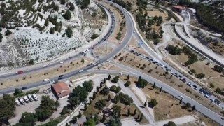 Bayram tatili sonrasında Antalya ve Fethiye yollarının bağlantı noktası olan Burdurda trafik yoğunluğu oluştu