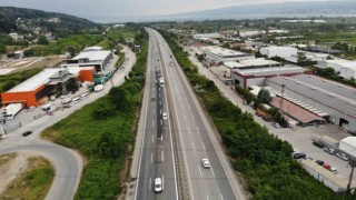 Bayram trafiğine yakalanmak istemeyenler Anadolu Otoyolunda akıcı yoğunluk oluşturdu