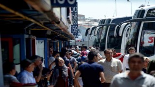 Bayramda İstanbulda ulaşım krizi: Vatandaşlar yolculuk paylaşımına yöneldi