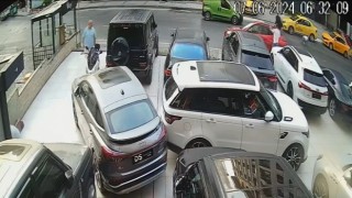 Beşiktaşta eğlence mekanına silahlı istek parça saldırısı kamerada: Arkadaşının aracını gasp edip kurşun yağdırdı