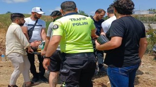 Beylikdüzünde lüks otomobil metrelerce takla attı: 2 yaralı