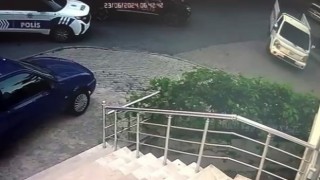 Beylikdüzünde nefes kesen hırsız polis kovalamacası