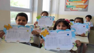 Bingölde 60 bine yakın öğrenci karne heyecanı yaşadı