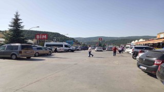 Binlerce aracın geçiş yaptığı karayolunda bayram dönüşü yoğunluğu