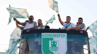 Bodrumda şampiyonluk coşkusu: Binlerce taraftar kenti yeşil-beyaza bürüdü