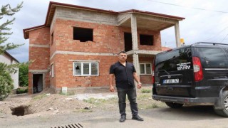 Böyle muhtar görülmedi